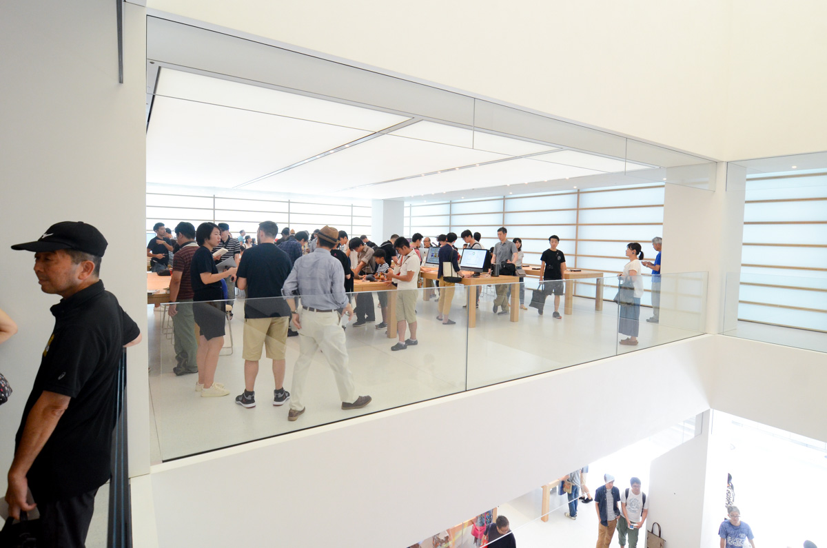 apple store opens in kyoto japan trevor mogg dt 20