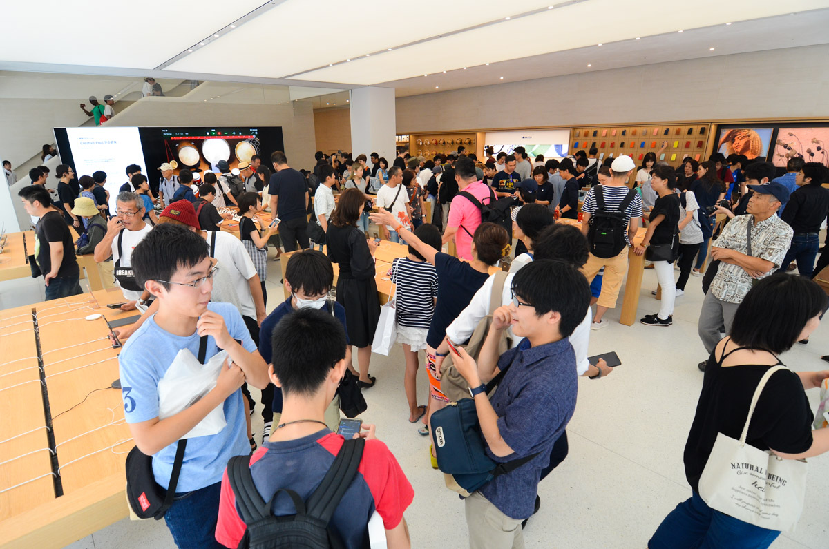 apple store opens in kyoto japan trevor mogg dt 27