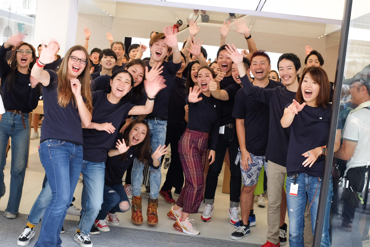 apple store opens in kyoto japan trevor mogg dt 5