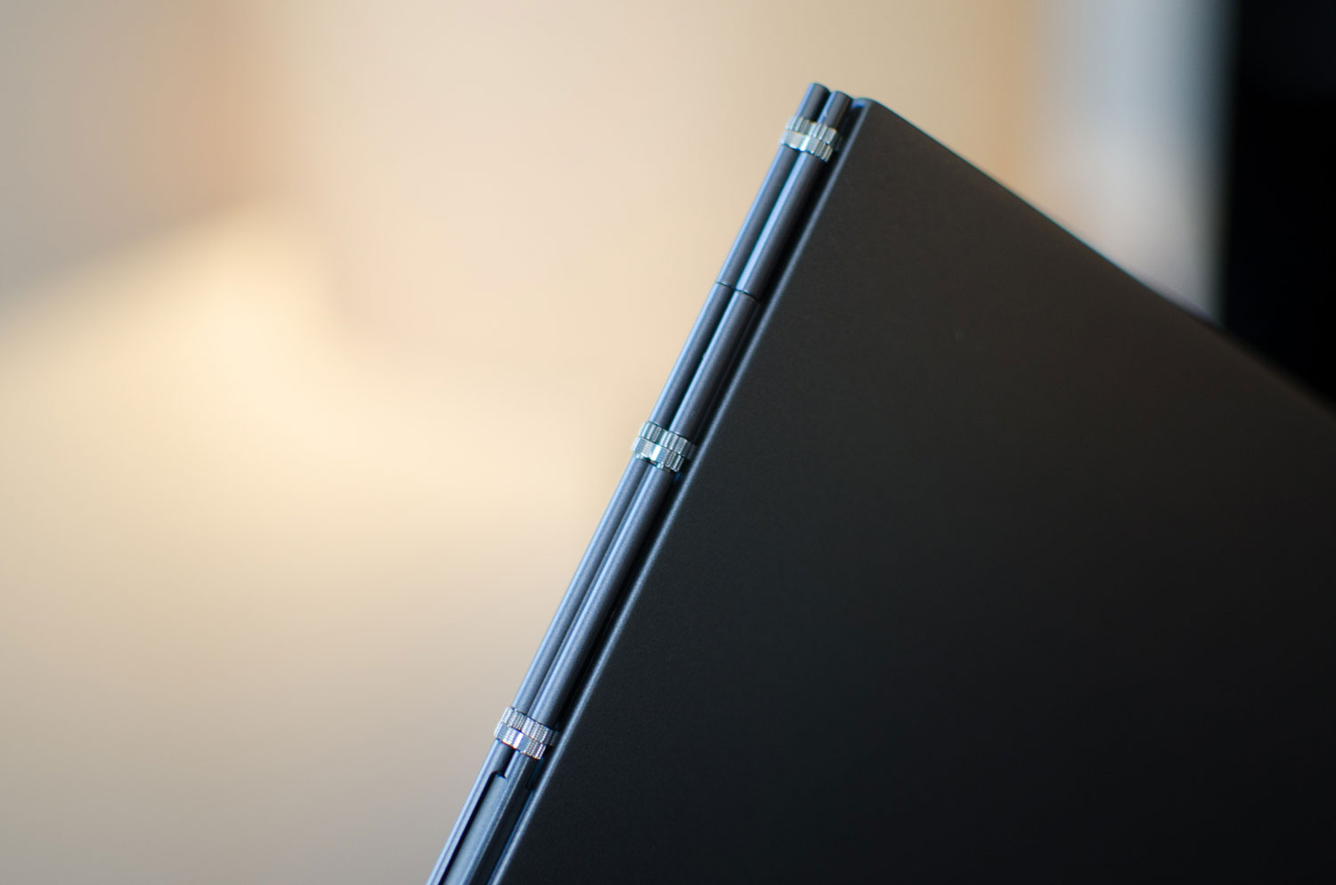 lenovo yoga book c930 spine