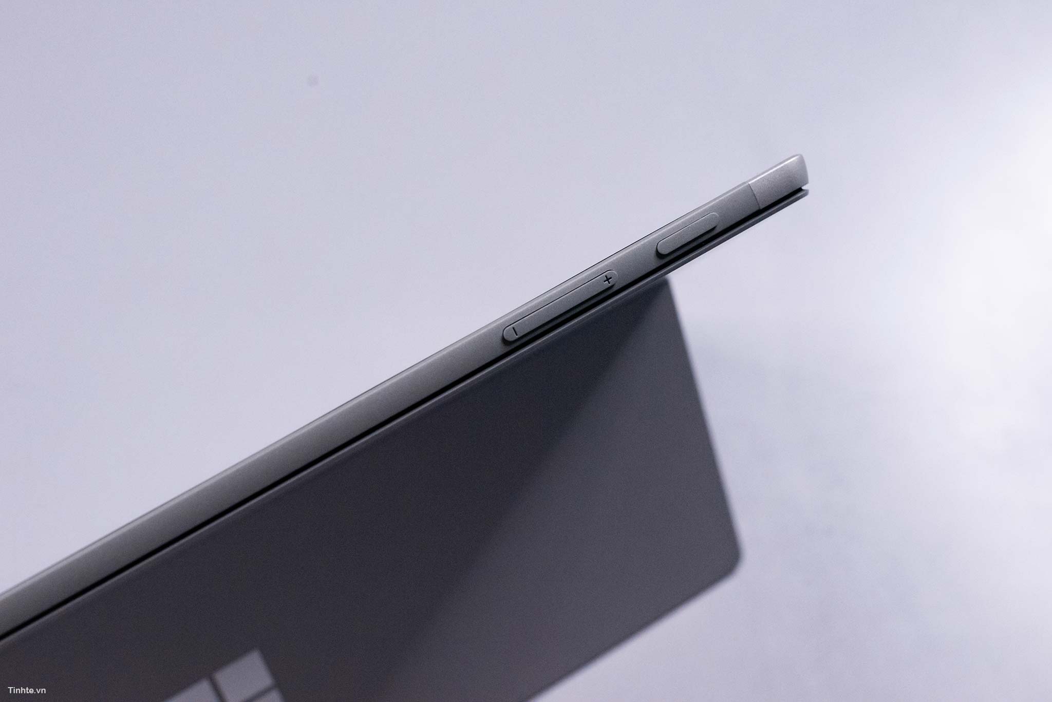 microsoft surface pro 6 leak 4435458 tren tay tinhte 9