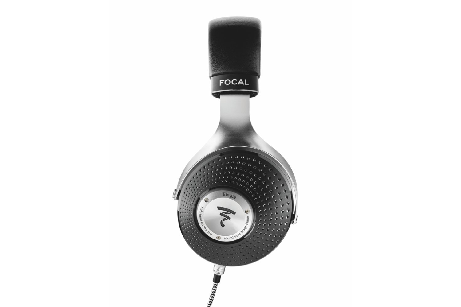 focal elegia closed back headphones 2