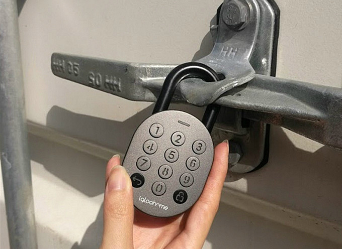 igloohome smart padlock 3a