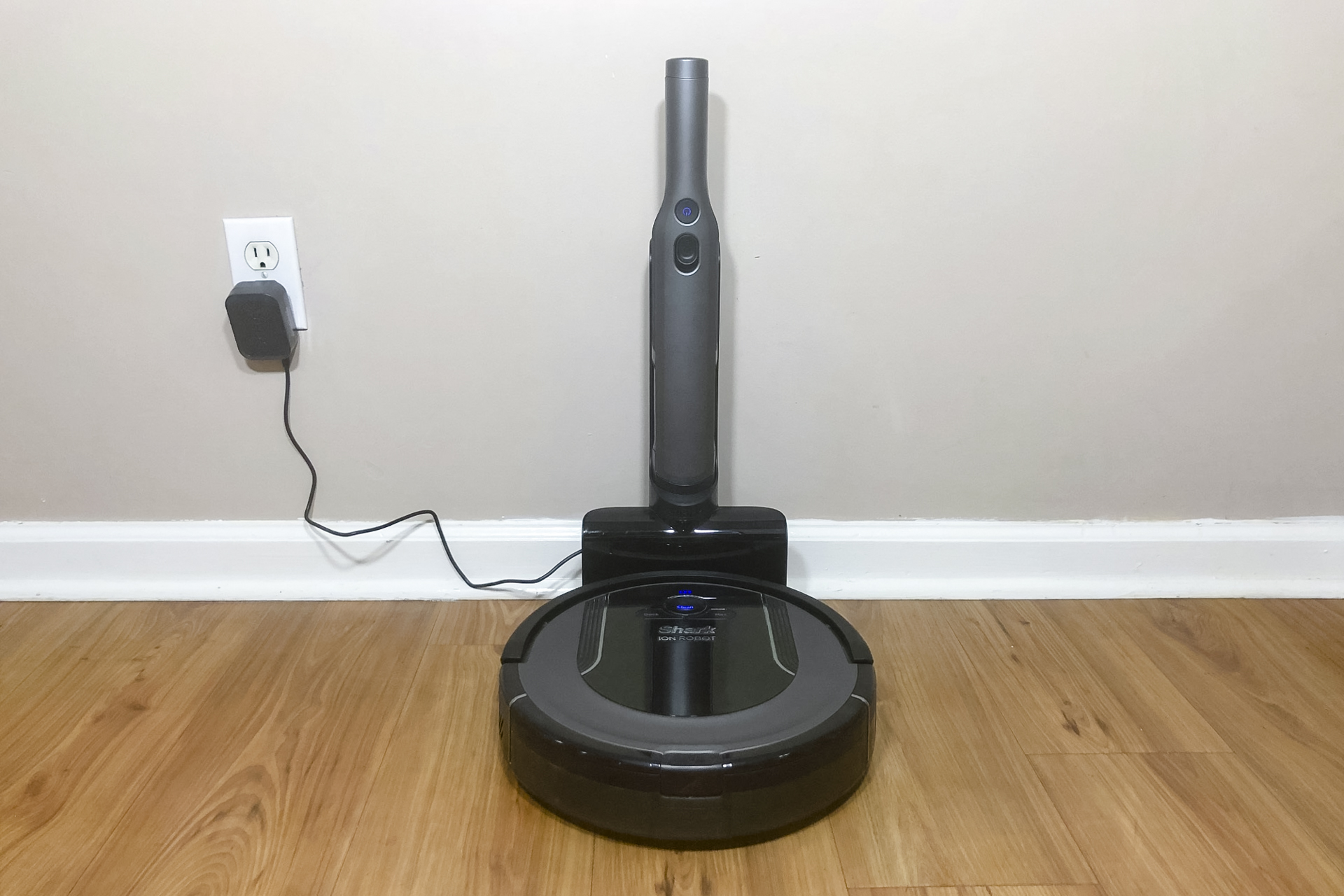 Shark ION Robot Vacuum Cleaning System S87 review