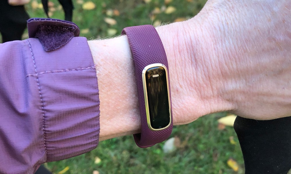 garmin vivosmart 4 review hr feat