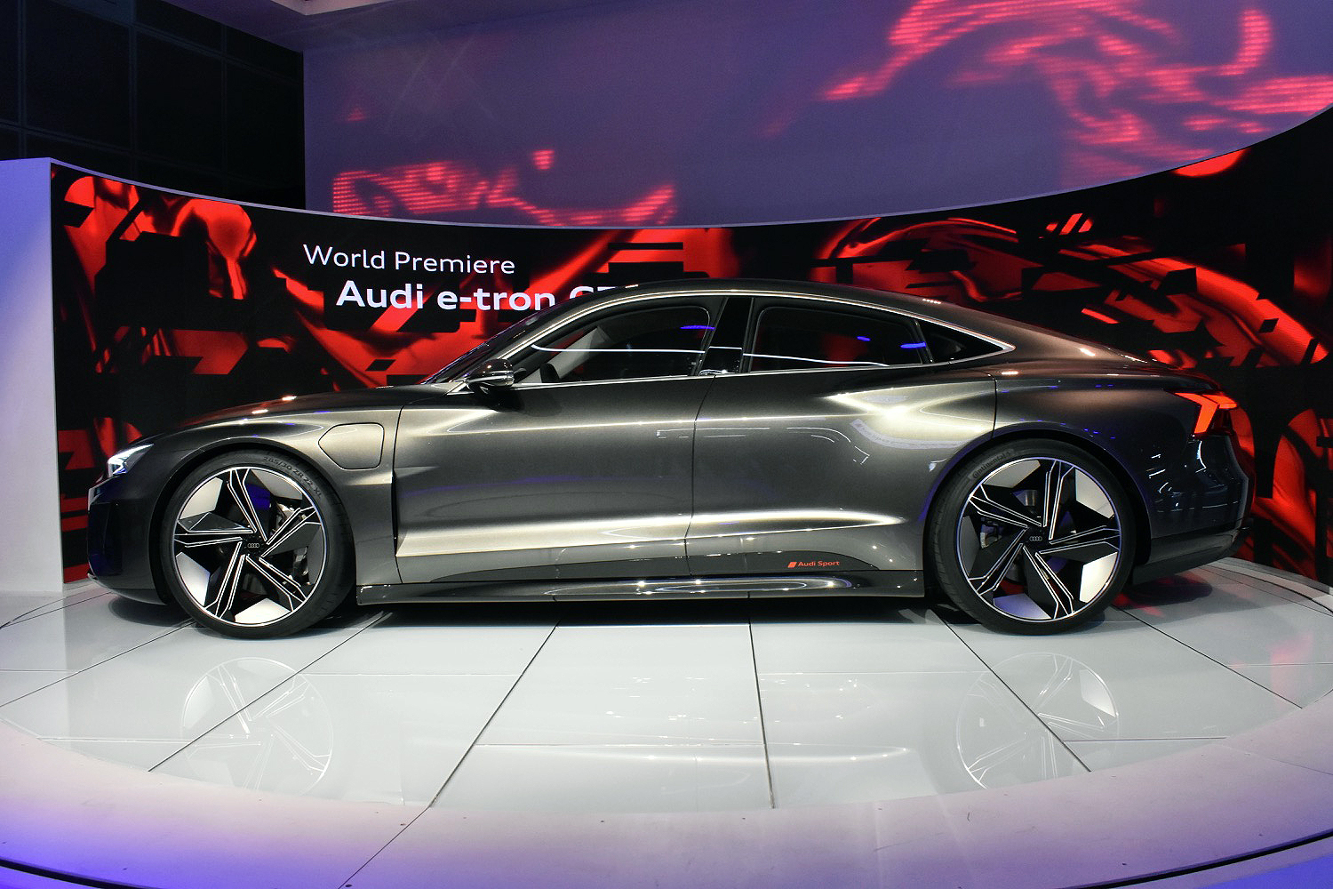 audi etron gt concept production 2020 se e tron 5