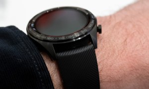 honor magic watch review feat