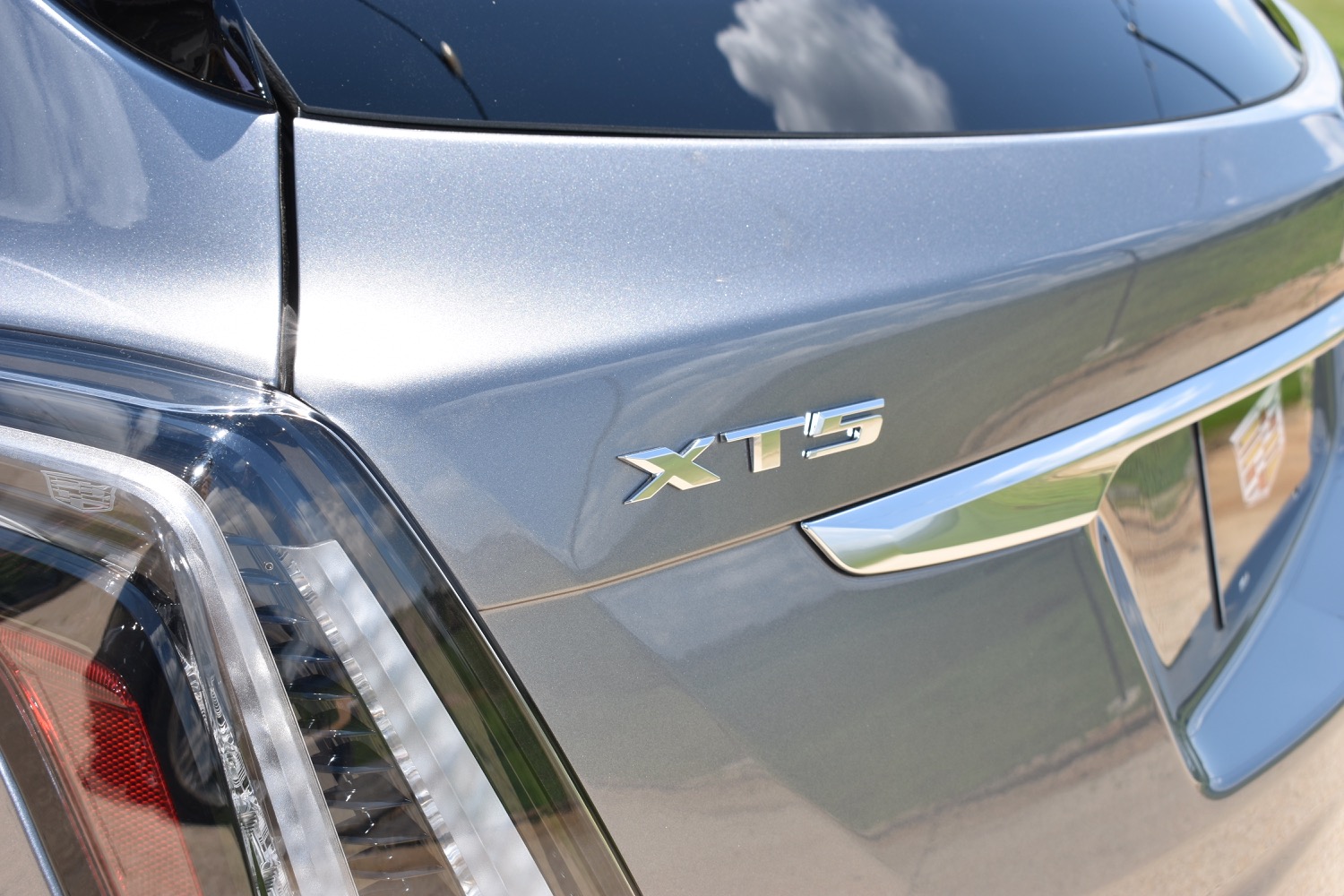 2020 cadillac xt5 gains turbo four engine sport model
