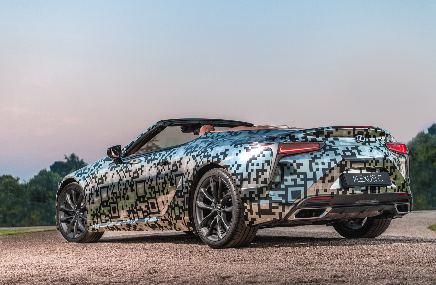 2020 lexus lc convertible arrives as a futuristic drop top proto 7