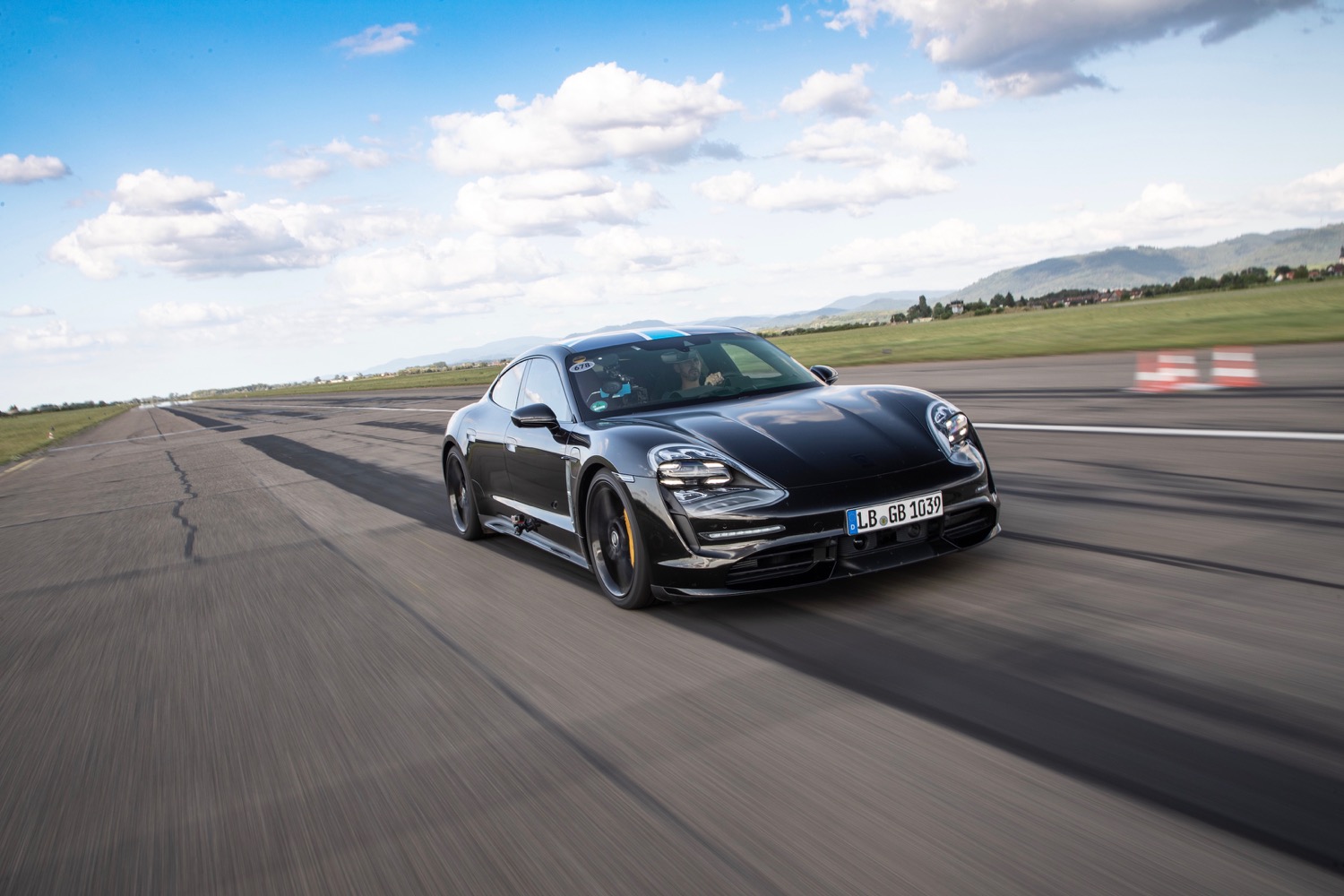 porsche taycan electric car prototype goes 0 124 mph 26 times in a row acceleration testing