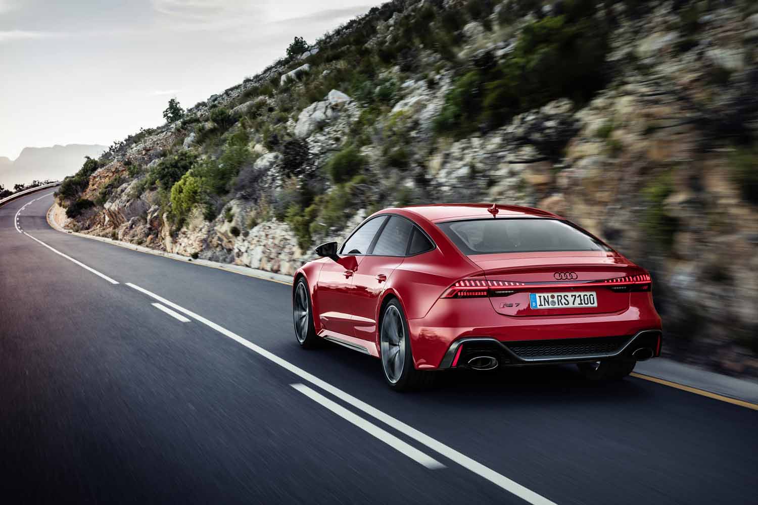 2020 audi rs 7 sportback packs 600 horsepower intuitive infotainment system