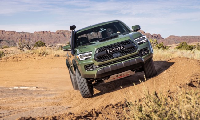 2020 toyota tacoma boasts new look smarter tech features