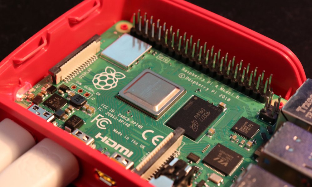 The naked Raspberry Pi 4