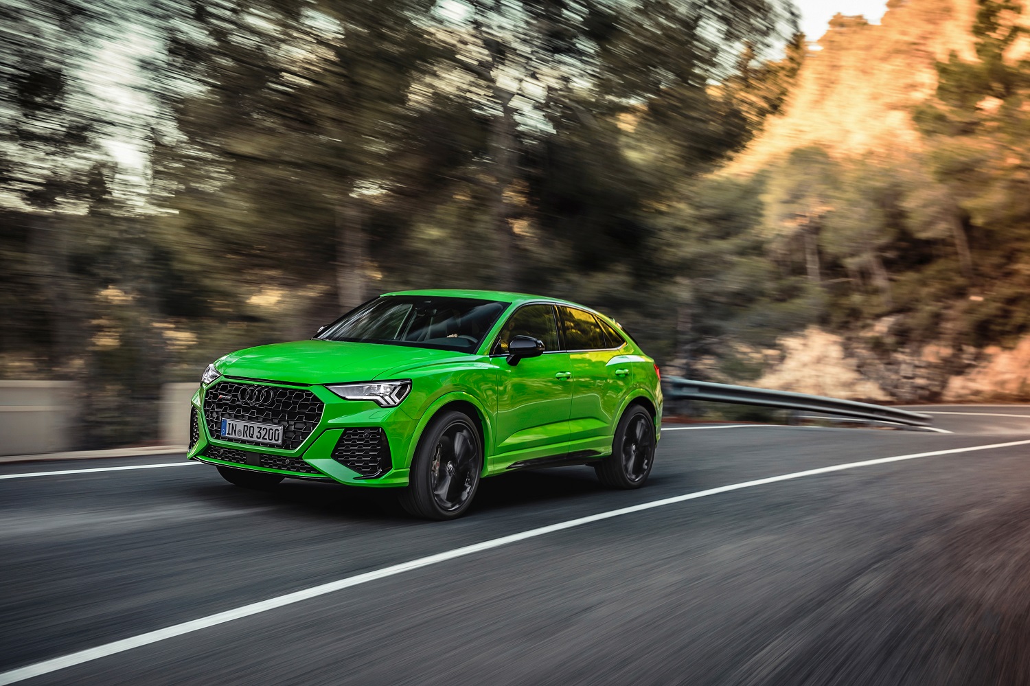 2020 audi rs q3 sportback keep five cylinder engine rsq3 sb 000002