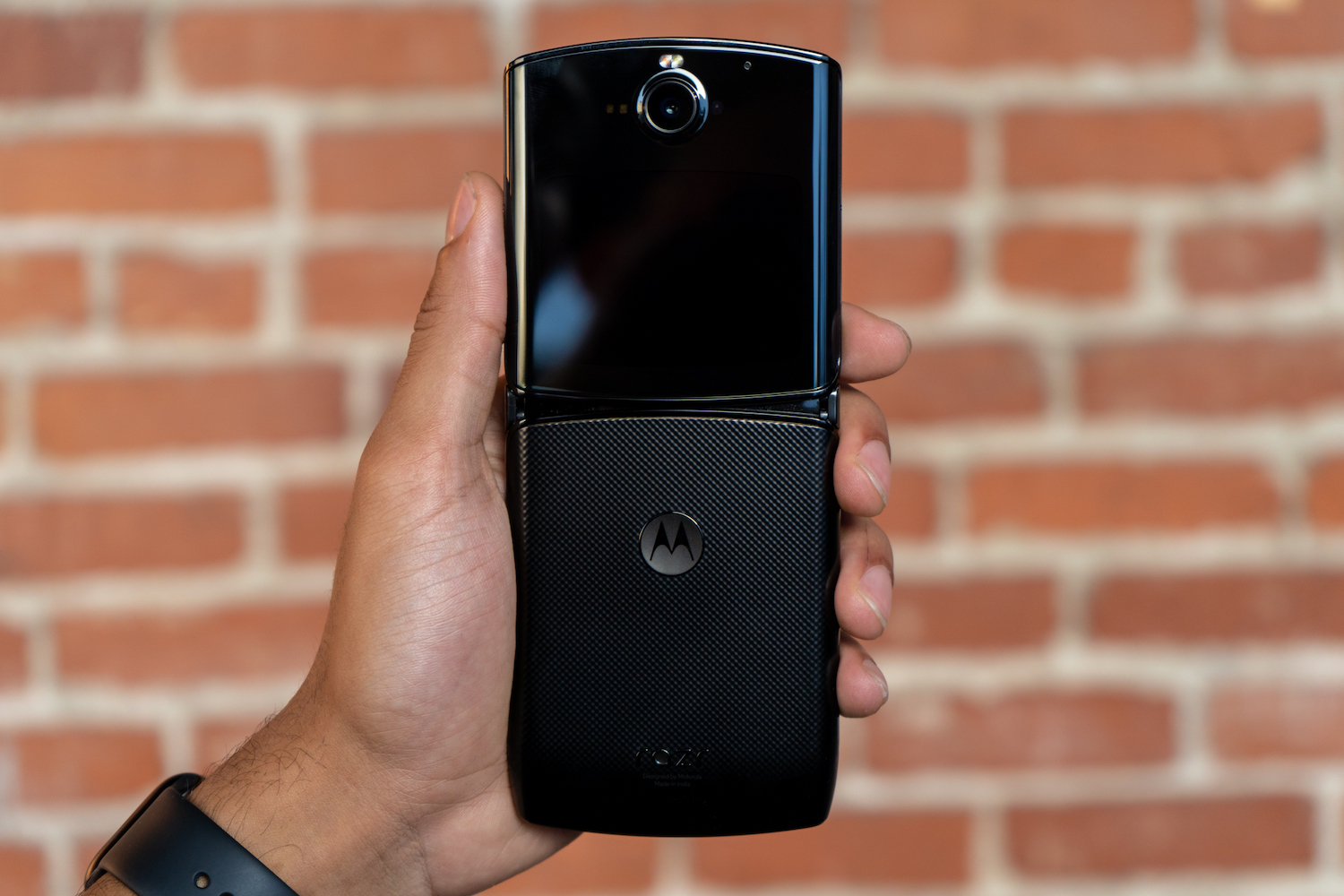 motorola razr hands on features price photos video release date review 14