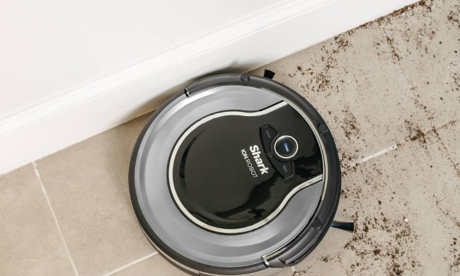 Shark ION Robot vacuum cleaning. cleaning tile