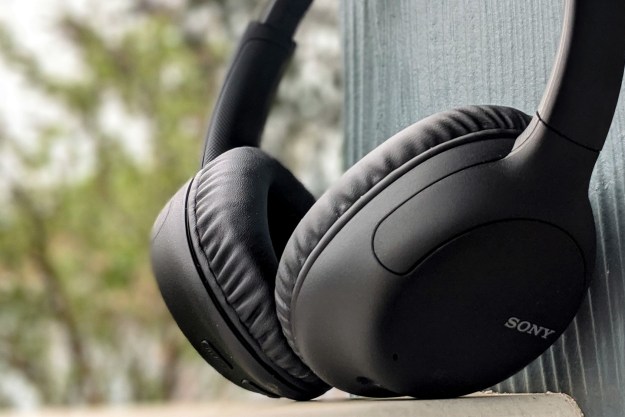 Sony WH-CH710N headphones