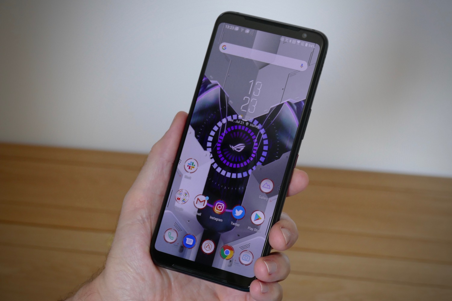 asus rog phone 3 review luminous theme