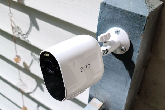 Arlo Essential full shot