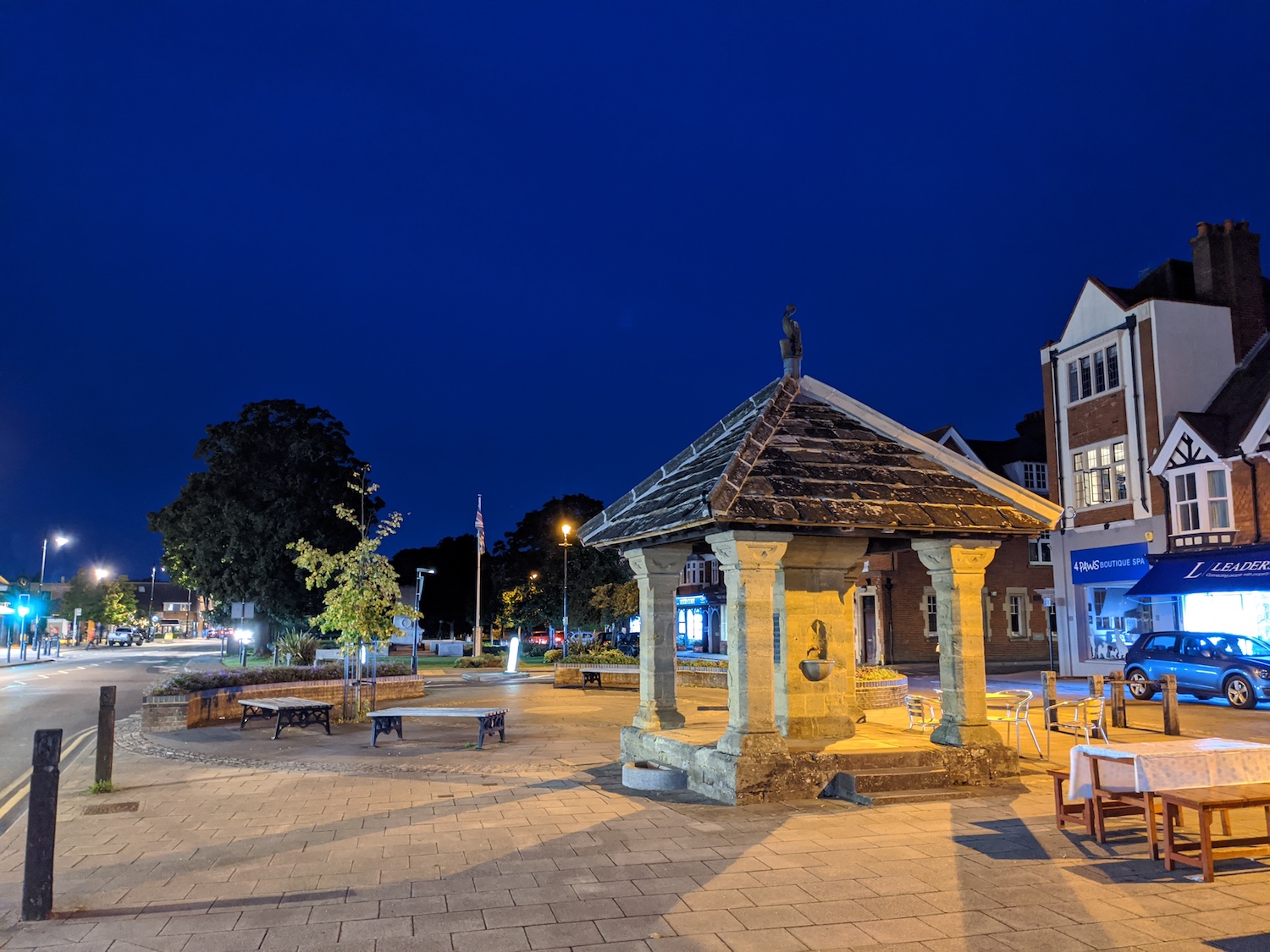 google pixel 4a review town nightsight