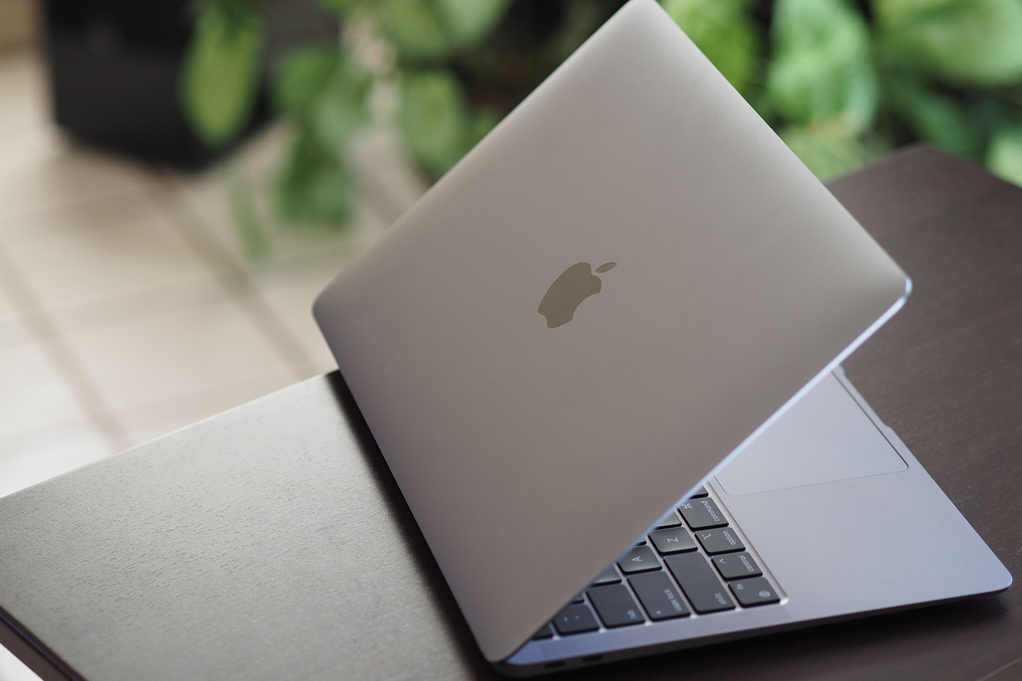 apple macbook air m1 review