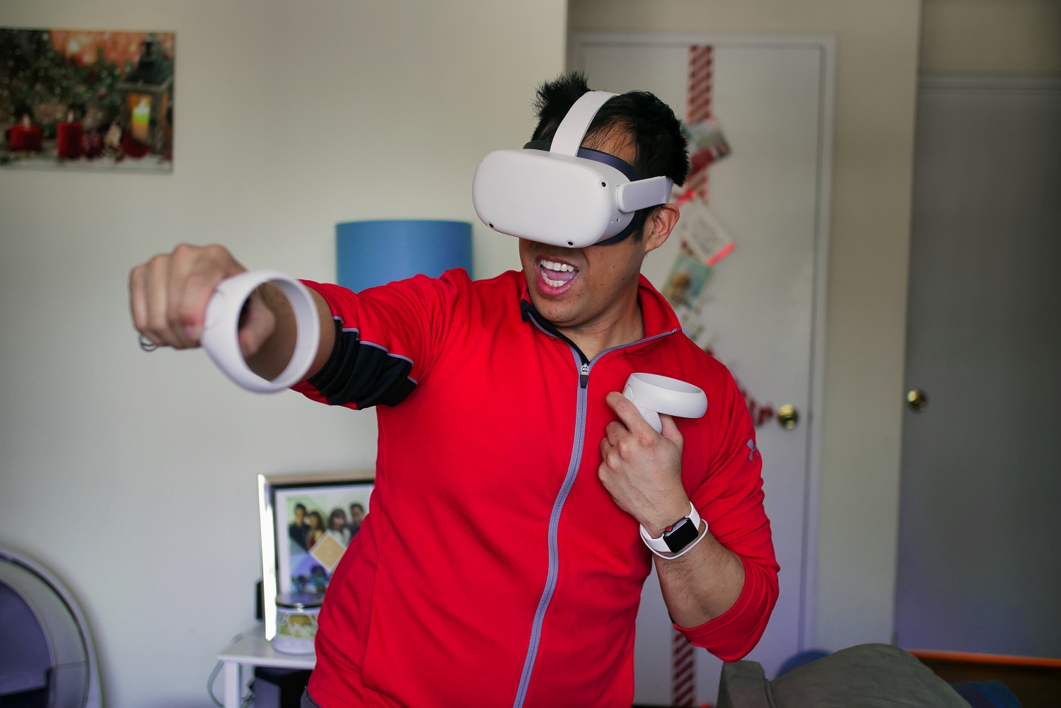 vr workouts distractions keep you fit opinion oculus quest 2 virtual reality headset 3 of 4