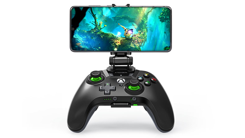 An Xbox game playing on a smartphone with an Xbox controller.