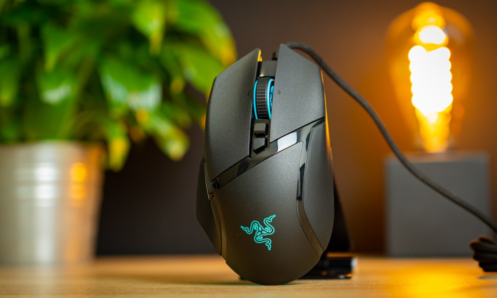 Razer Basilisk V3 top overview