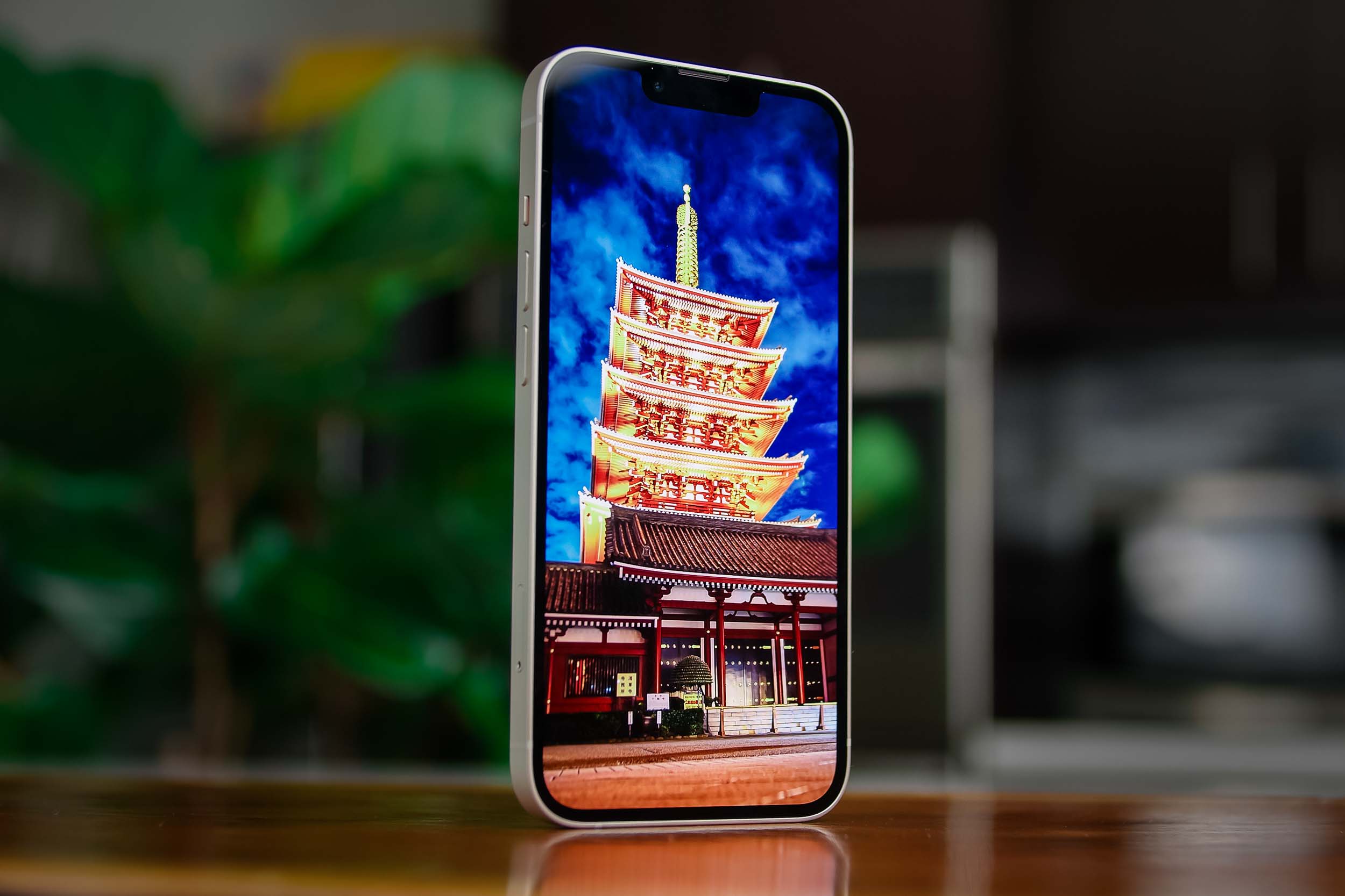 iPhone 13 showing pagoda.