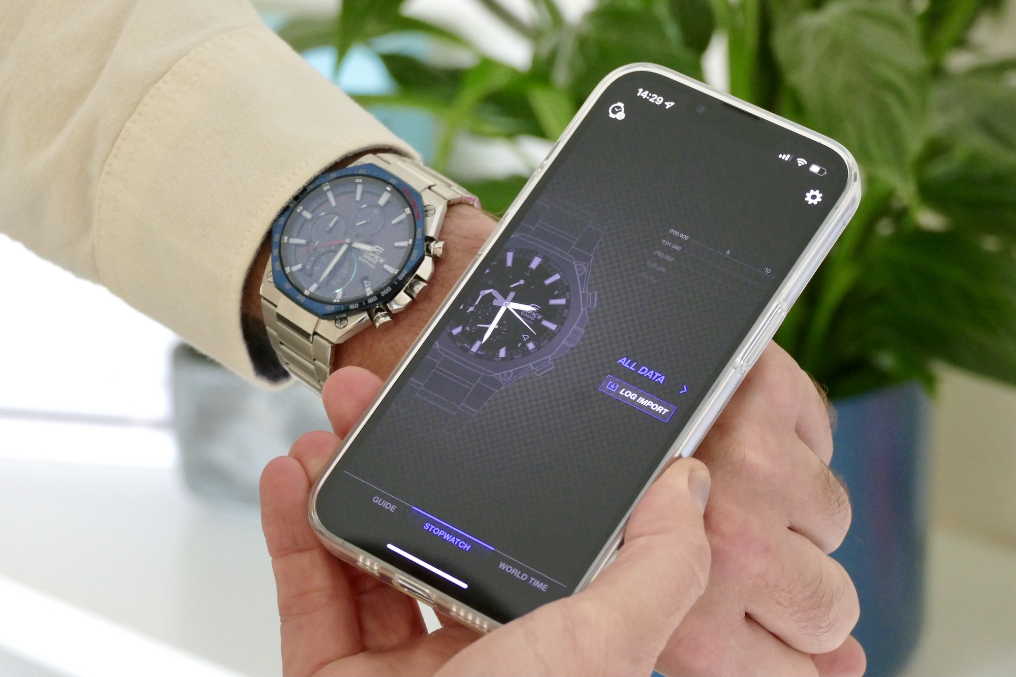 The Casio Edifice EQB-1100's app.