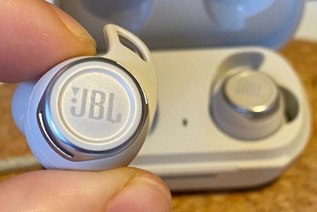 JBL Reflect Flow Pro.