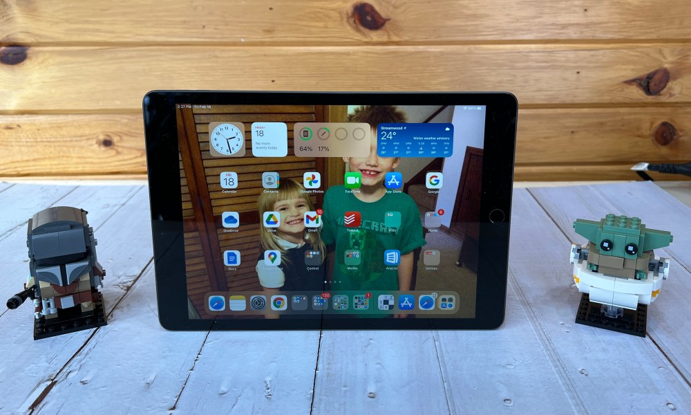 The iPad 2021 is a pretty great tablet for the budget concious.