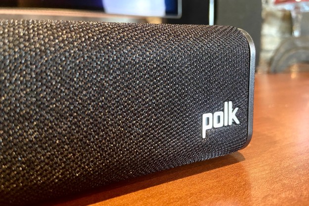 Polk Signa S4 Dolby Atmos 3.1.2 soundbar.