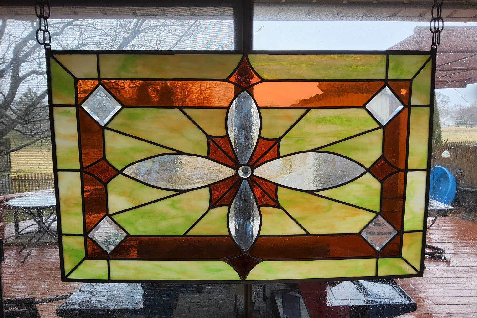 Samsung Galaxy Tab S8+ photo sample taken of a stained glass window.