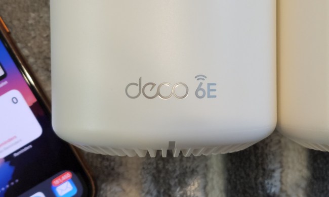 TP-Link Deco XE75 front logo