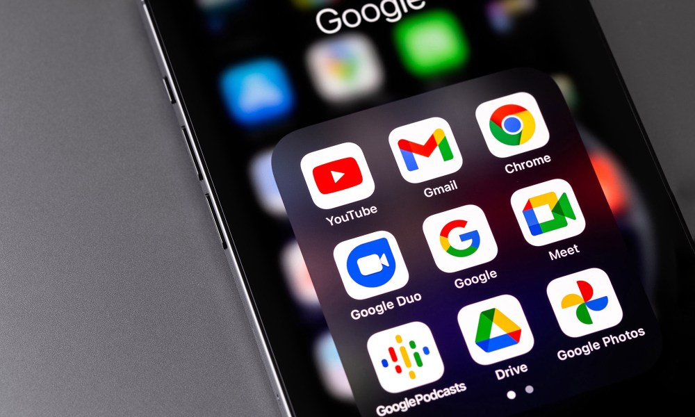 Google services (YouTube, Gmail, Chrome, Duo, Meet, Google Podcasts) icons app on smartphone screen.