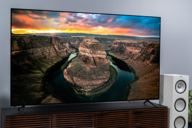 The Vizio 85 P Series Quantum X showing a screen of Horseshoe Canyon.