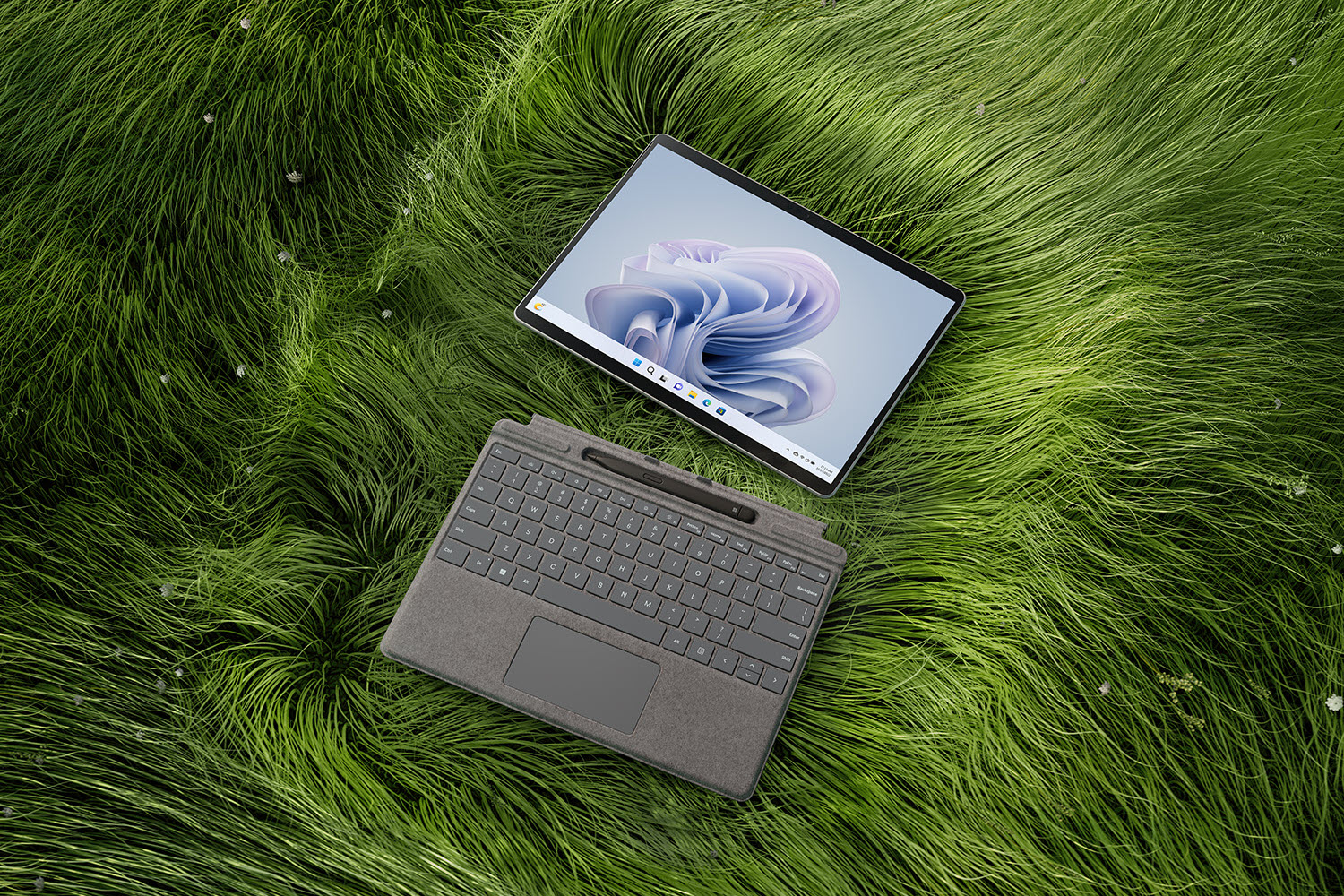 microsoft surface pro 9 vs 8 attract a1 02 13600x7650