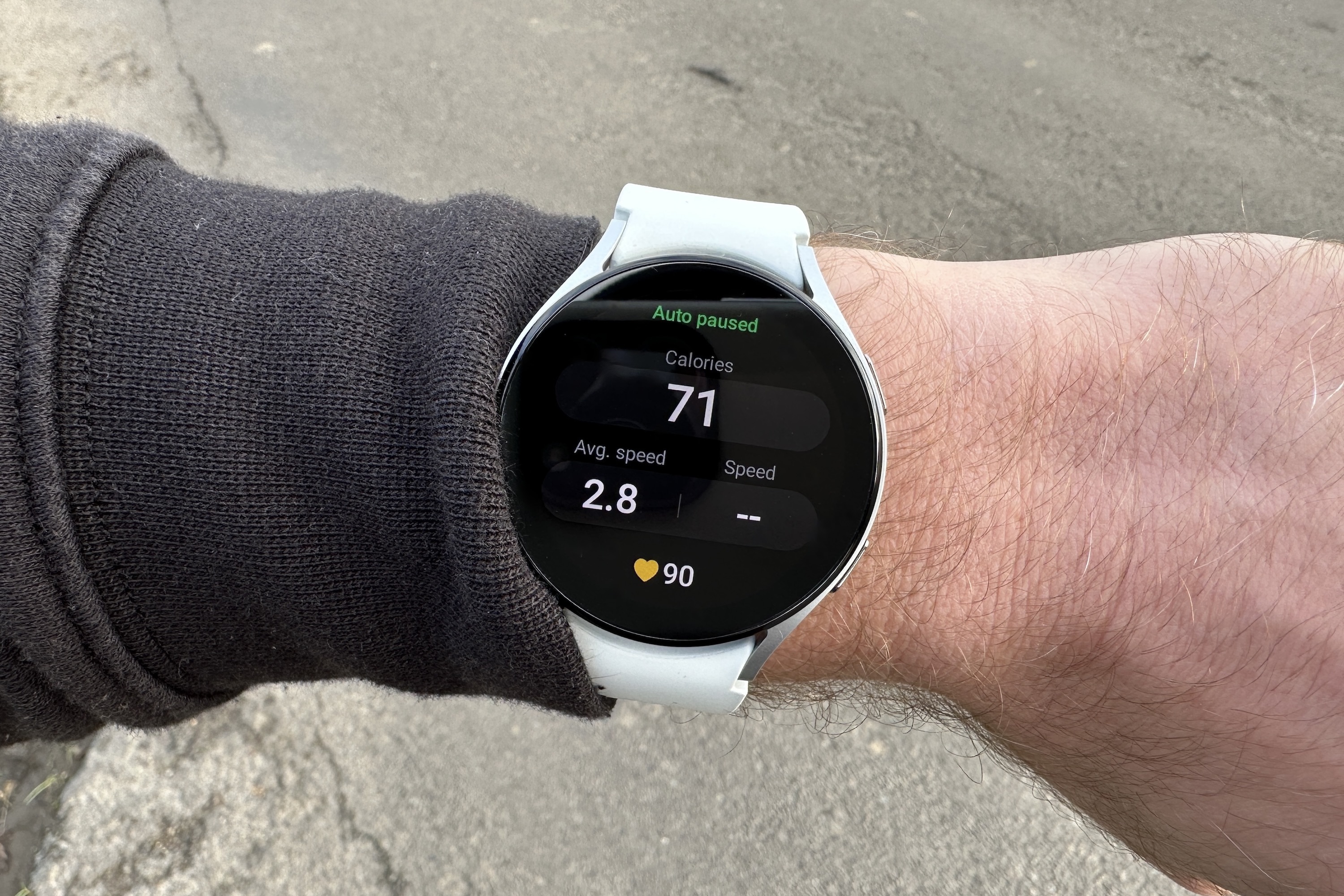 Data from a workout showing on the screen of the Samsung Galaxy Watch 5.