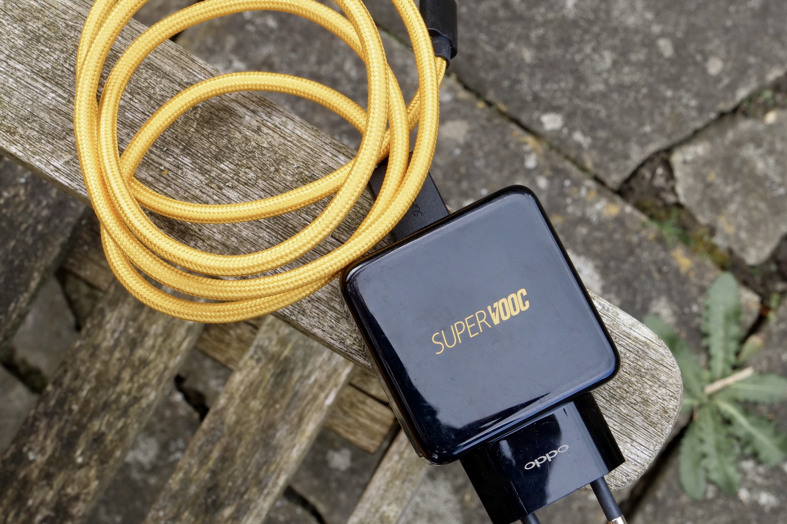 The SuperVOOC charger and cable that comes with the Oppo Find X Lamborghini Edition.