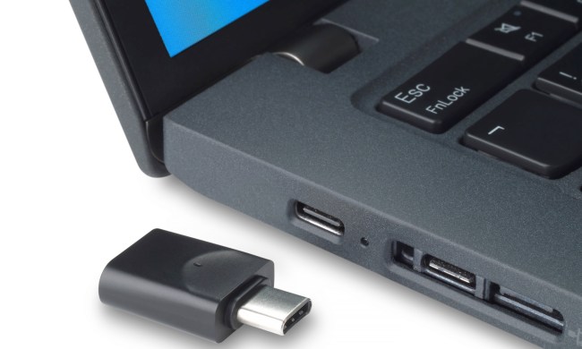 An example of a Qualcomm S3 Gen 2 Sound Platform-equipped USB-C dongle.