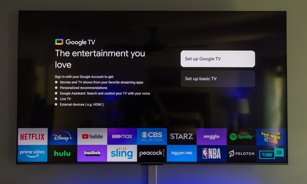 A setup screen on the TCL Q6 television allowing you to choose Google TV or a basic TV mode.