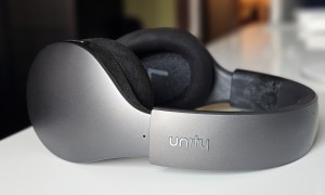 Hed Unity Wi-Fi headphones.