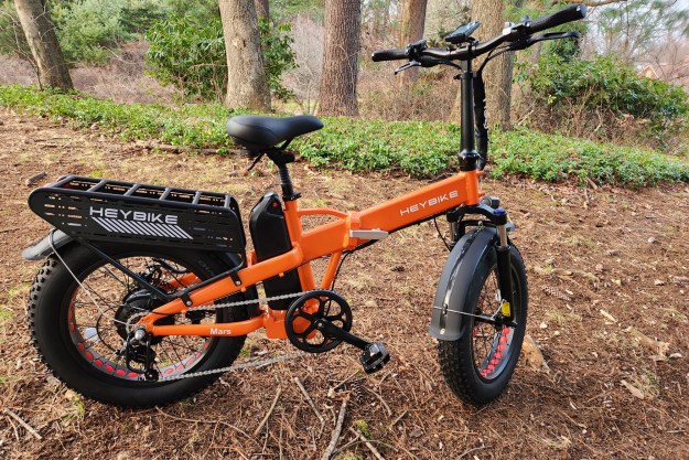 HeyBike Mars 2.0 right side view with trees in the background.