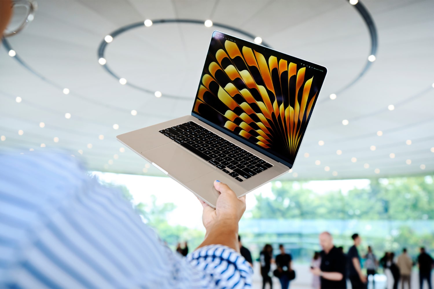 dont buy m2 macbook air right now apple wwdc 2023