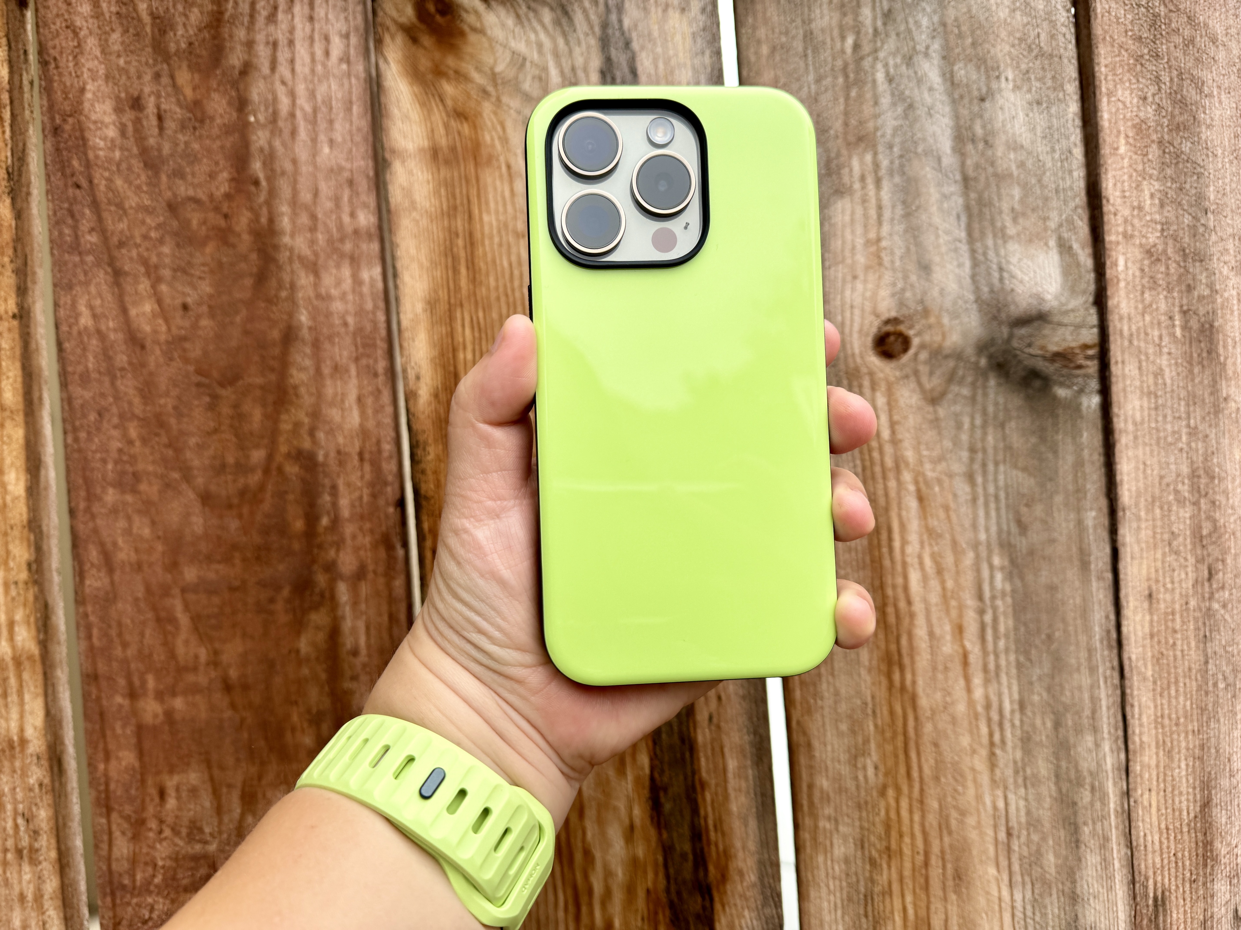 Nomad Glow 2.0 Sport Case and Apple Watch Sport Band in daylight.