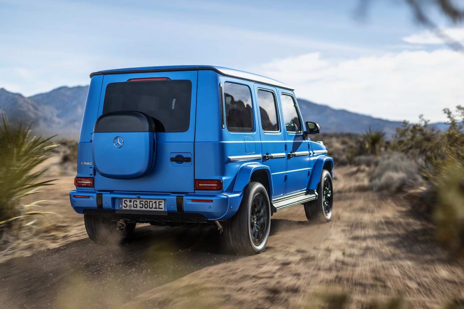 Mercedes-Benz G580 with EQ Technology rear quarter.