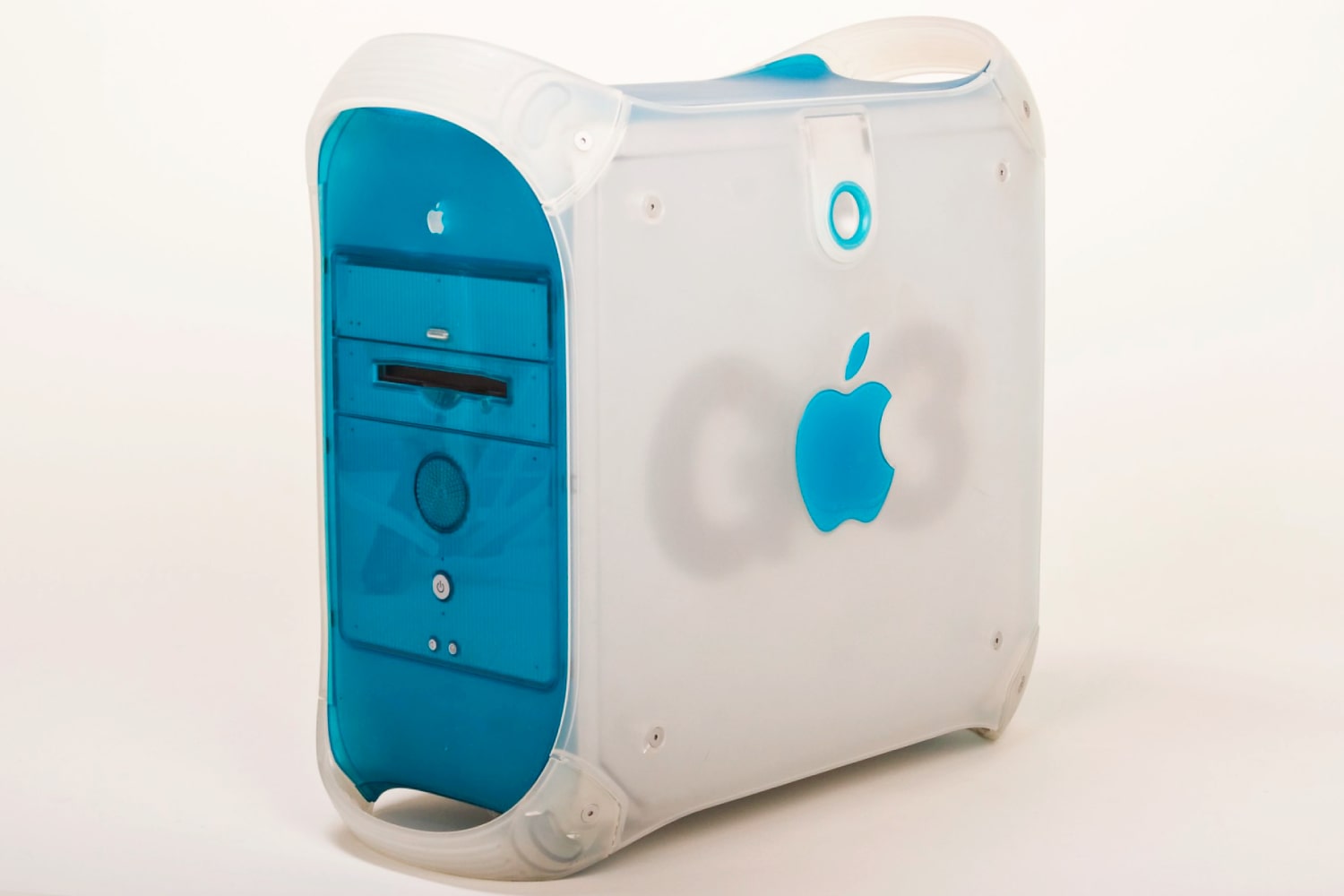 The Apple Power Mac G3 Blue and White against a white background.