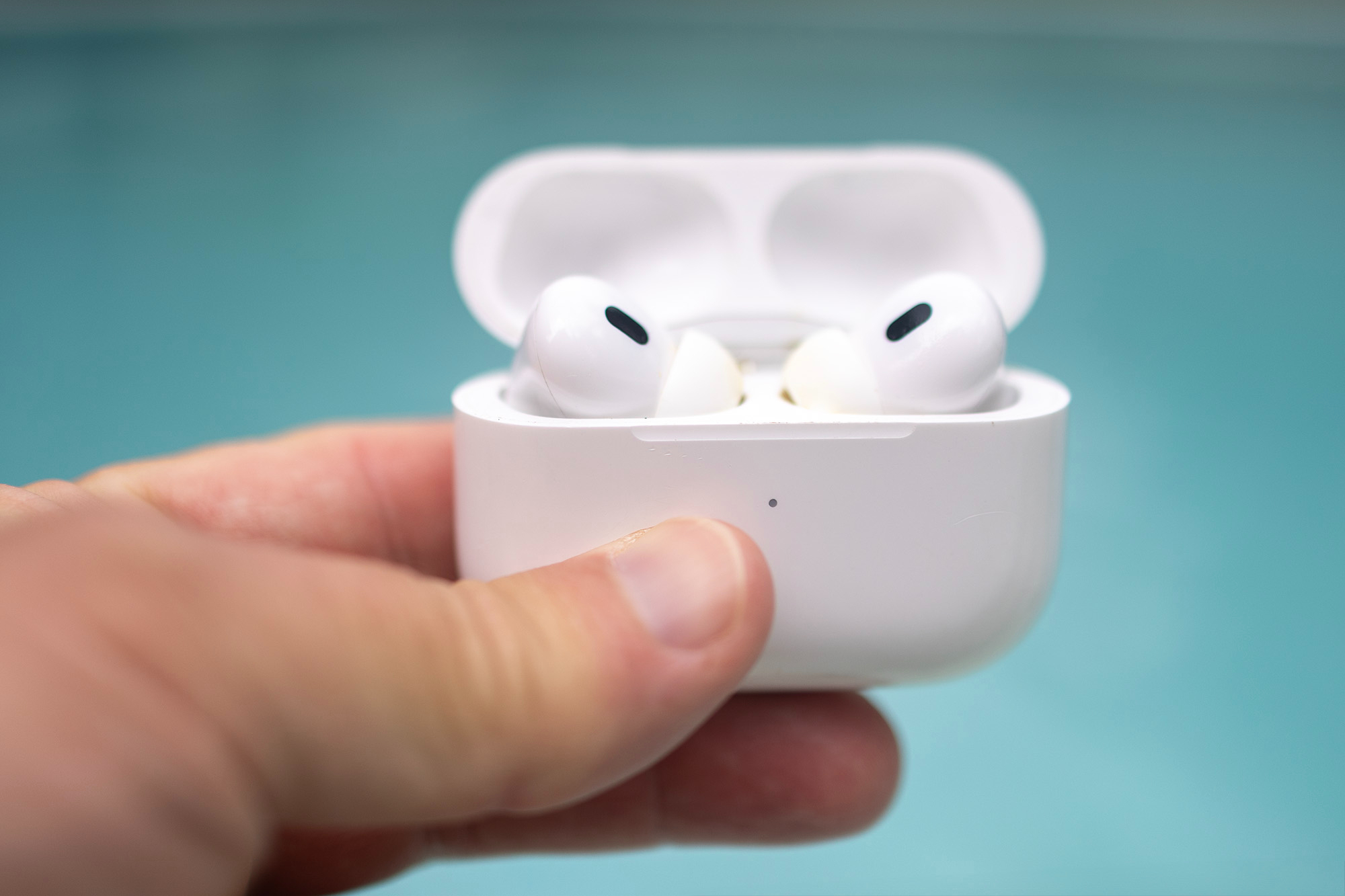 are airpods waterproof pro water resistance 04