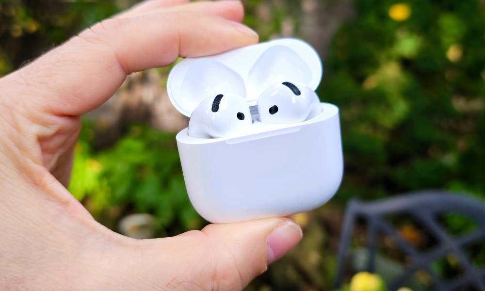 Apple AirPods 4.